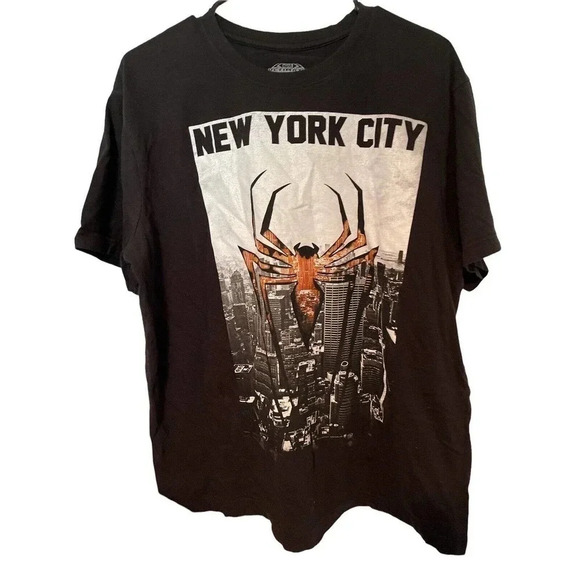 MARVEL ULTIMATE SPIDERMAN SIZE LARGE BLACK TEE - Picture 1 of 4